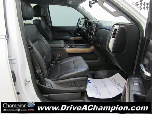Used 2018 Chevrolet Silverado 1500 LTZ w/ Sport Package image 43