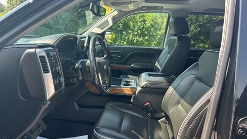 Used 2018 Chevrolet Silverado 1500 High Country image 13