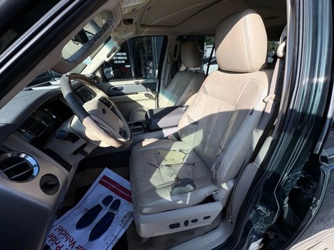 Used 2014 Ford Expedition XLT w/ Equipment Group 202A image 10