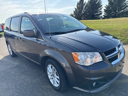 Used 2019 Dodge Grand Caravan SXT image 3