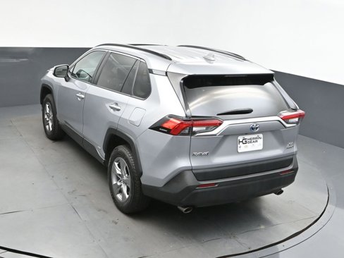 Used 2023 Toyota RAV4 XLE image 33