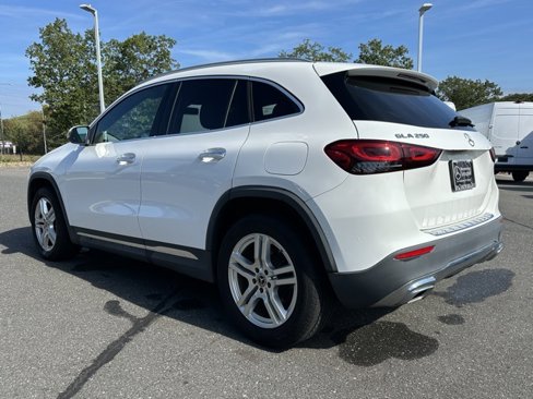Used 2022 Mercedes-Benz GLA 250 4MATIC image 5
