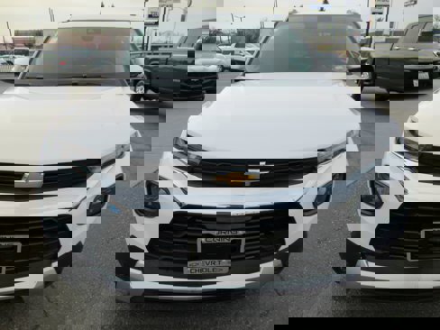 Used 2023 Chevrolet TrailBlazer LT image 3