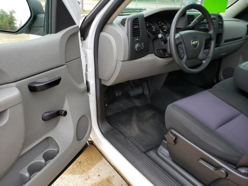 Used 2012 Chevrolet Silverado 1500 W/T image 11