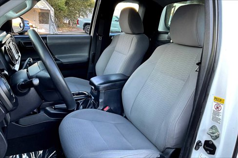 Used 2017 Toyota Tacoma SR image 7
