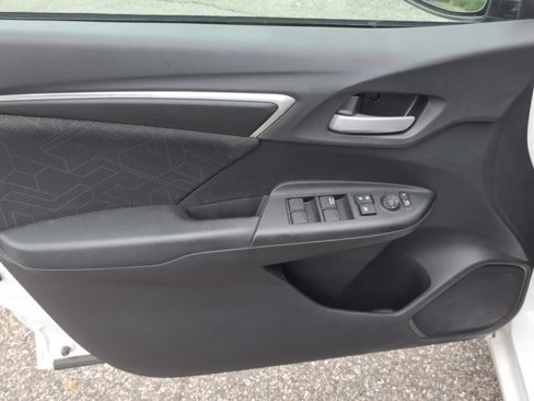 Used 2017 Honda Fit EX image 25