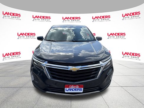 Used 2022 Chevrolet Equinox LT w/ Driver Convenience Package image 8