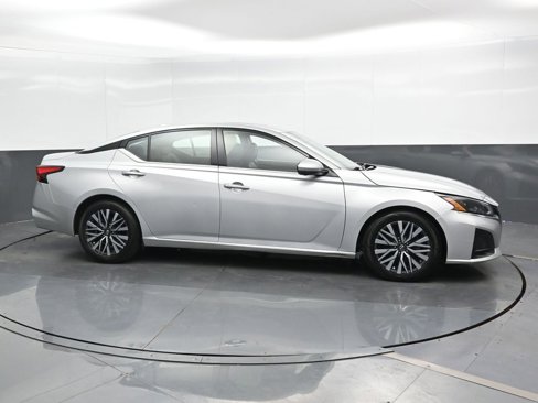 Used 2023 Nissan Altima 2.5 SL image 4