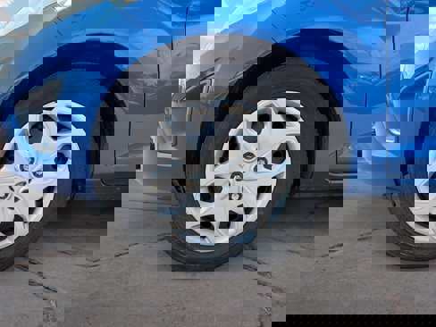 Used 2011 Ford Fiesta S image 14