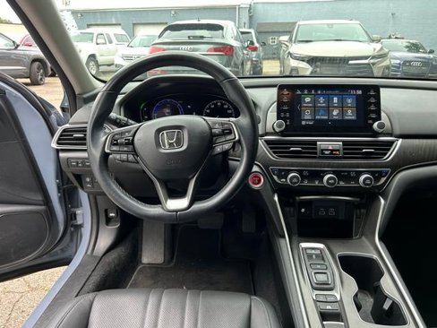 Used 2022 Honda Accord Touring image 13