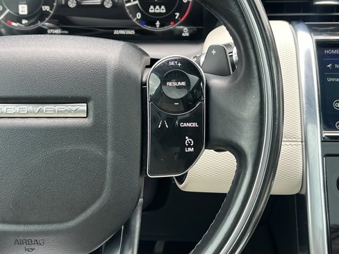 Used 2020 Land Rover Discovery Sport SE R-Dynamic image 39