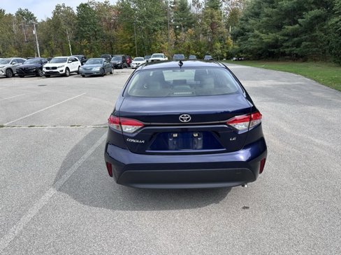 Used 2023 Toyota Corolla LE image 4