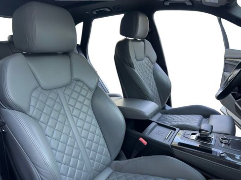 Used 2019 Audi SQ5 Prestige image 28
