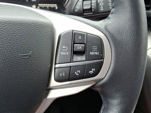Certified 2023 Ford Explorer XLT w/ Equipment Group 202A image 22
