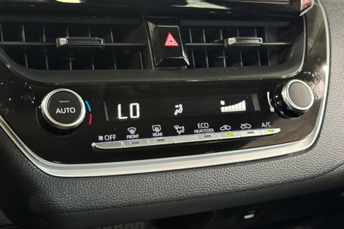 Used 2024 Toyota Corolla LE image 20