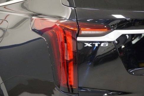 Certified 2021 Cadillac XT6 Premium Luxury image 4