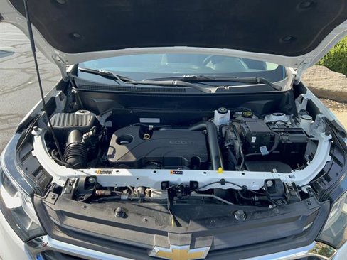 Used 2018 Chevrolet Equinox LT image 11