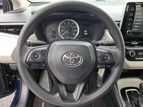 Used 2021 Toyota Corolla LE w/ Carpet Mat Package (TMS) image 18