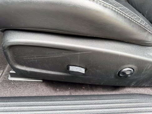 Used 2017 Dodge Challenger SXT Plus image 10