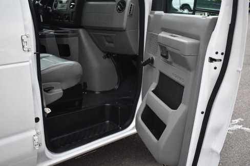 Used 2011 Ford E-150 and Econoline 150 image 47
