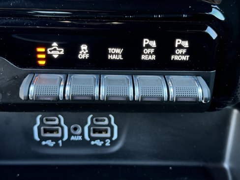 Used 2023 RAM 1500 Limited w/ Bed Utility Group image 30