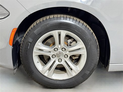 Used 2023 Dodge Charger SXT image 28