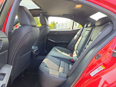 Used 2016 Lexus IS 350 AWD image 10
