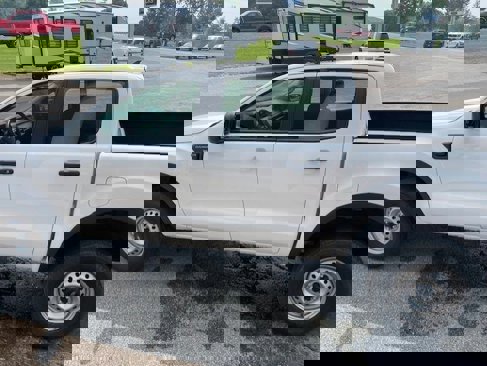 Used 2023 Ford Ranger XL image 3