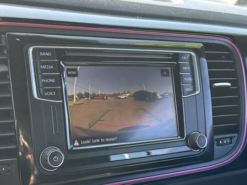 Used 2017 Volkswagen Beetle #PinkBeetle image 21