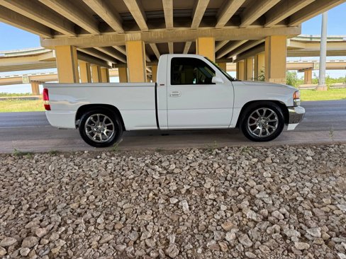 Used 2000 GMC Sierra 1500 SLE w/ Convenience Plus Group image 2