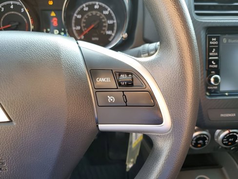 Used 2020 Mitsubishi Outlander Sport ES image 31