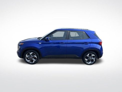 Certified 2022 Hyundai Venue Limited image 2
