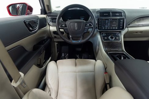 Used 2018 Lincoln Continental Select w/ Continental Climate Package image 3