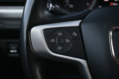 Used 2023 GMC Acadia SLT image 37