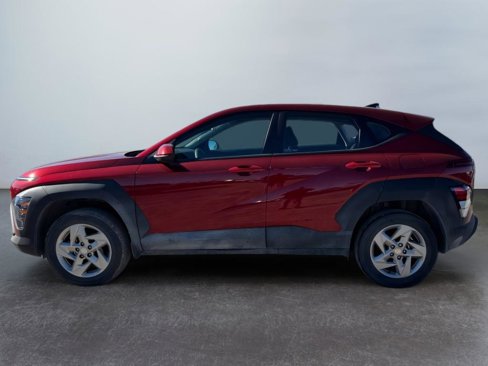 Certified 2025 Hyundai Kona SE image 8
