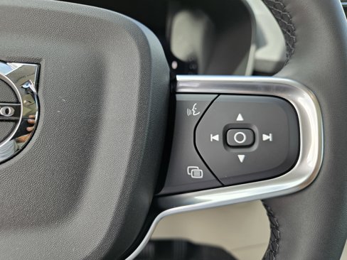 New 2026 Volvo XC40 B4 Plus w/ Protection Package image 33
