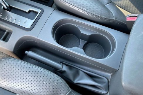 Used 2013 Nissan Frontier SL w/ Moonroof Pkg image 13