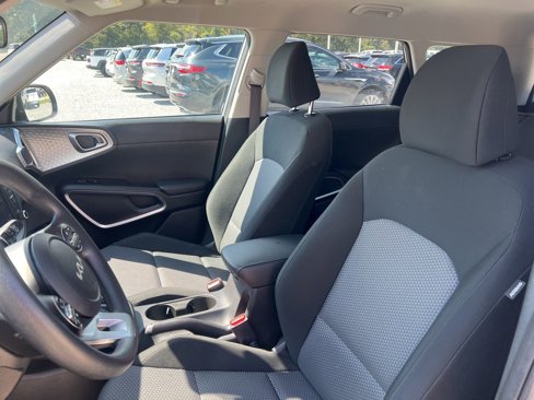 Used 2023 Kia Soul LX w/ Option Group 015 image 8