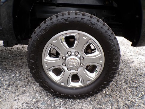 Used 2018 RAM 2500 Laramie w/ Off Road Package image 11