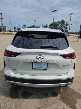 Used 2022 INFINITI QX50 Essential image 5