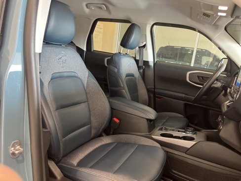 Used 2022 Ford Bronco Sport Outer Banks w/ Tech Package image 27