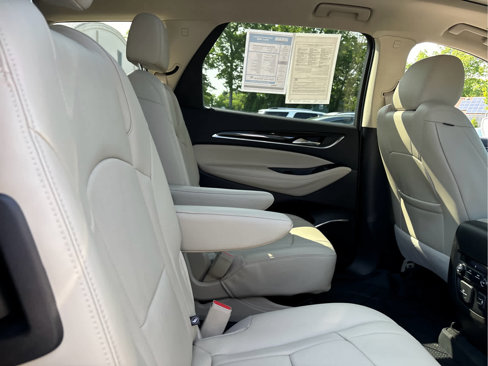 Used 2020 Buick Enclave Essence w/ Sound and Sites Package image 31