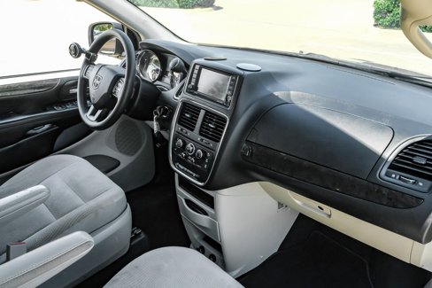 Used 2019 Dodge Grand Caravan SE image 16