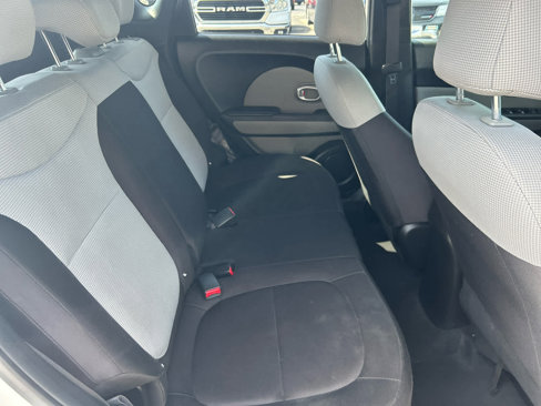 Used 2018 Kia Soul image 21
