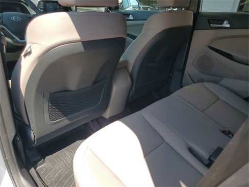 Used 2021 Hyundai Tucson SE image 29