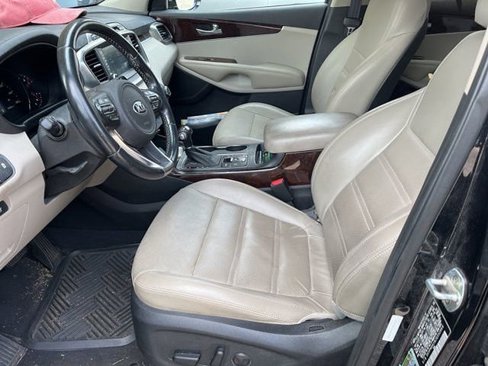 Used 2018 Kia Sorento EX w/ EX Advanced Touring Package image 4