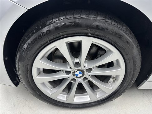 Used 2018 BMW 320i xDrive Sedan w/ Convenience Package image 15