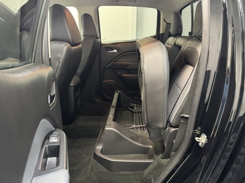 Used 2018 Chevrolet Colorado Z71 image 32
