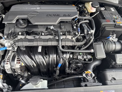 New 2025 Hyundai Elantra Sport image 19
