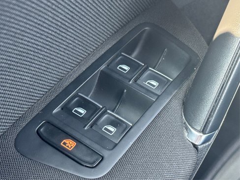 Used 2015 Volkswagen GTI S image 33